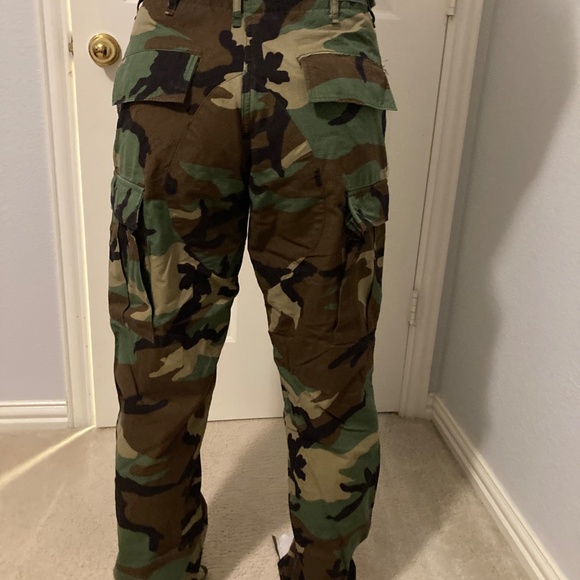 Army camo cargo pants - Picture 3 of 3